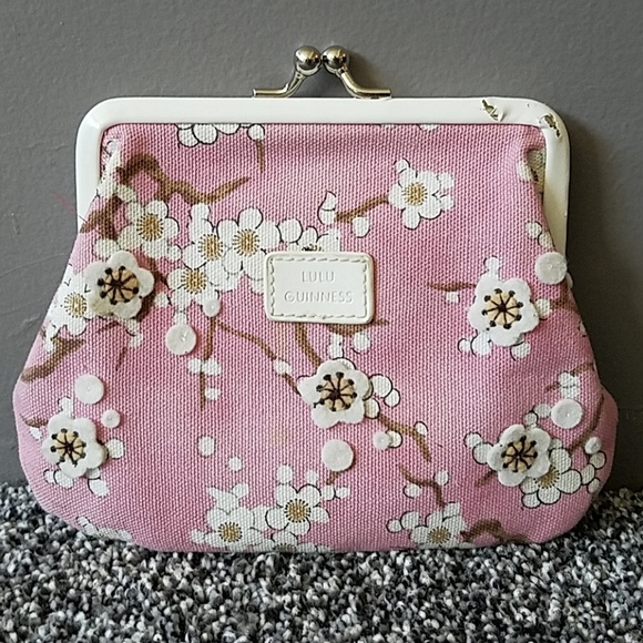 Lulu Guinness Handbags - Lulu Guinness Floral Clutch Lulu Guinness Handbags - Lulu Guinness Floral Clutch